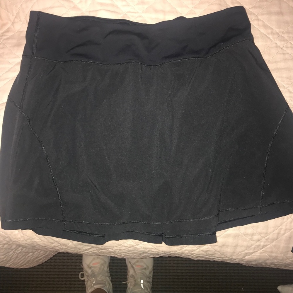 Lululemon black pleated tennis skirt